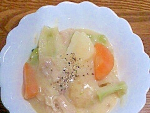 豚こまと野菜のクリームシチュー